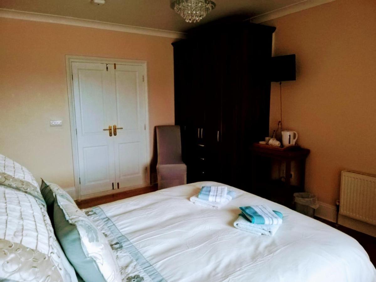 Hunters Lodge B&B Трамор Екстериор снимка